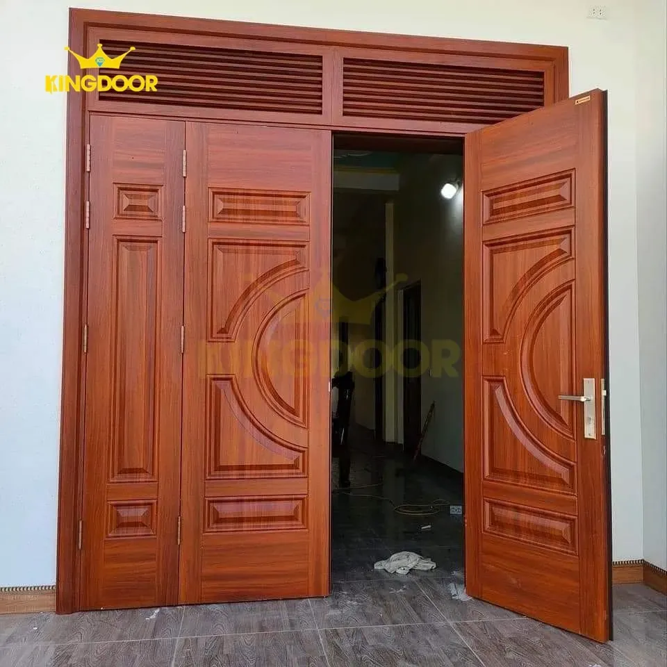 Cửa thép vân gỗ 4 cánh lệch