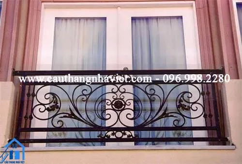 Mẫu lan can ban công sắt mỹ thuật số 43 sở hữu tính thẩm mỹ cao