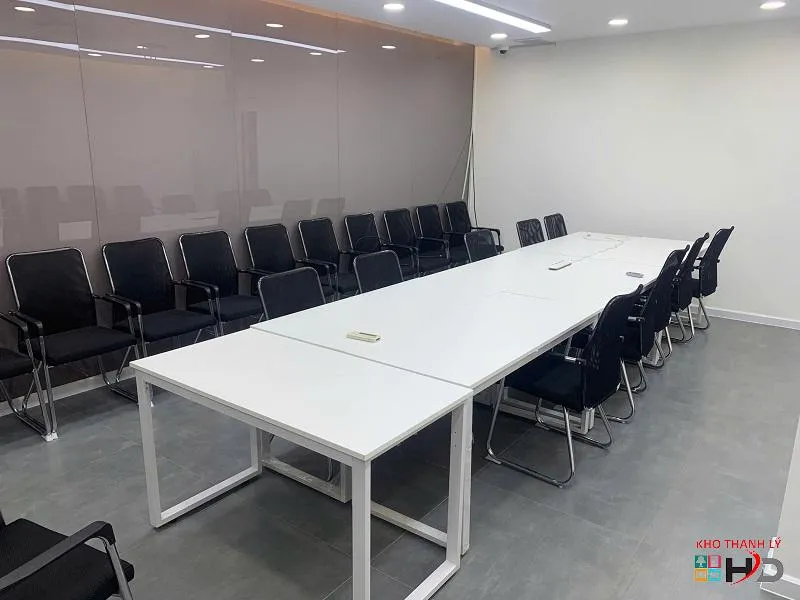 Bàn ghế văn phòng thanh lý giá rẻ