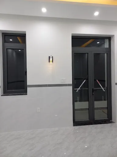 Giá cửa nhôm Xingfa hệ 55 phụ thuộc vào nhiều yếu tố khác nhau