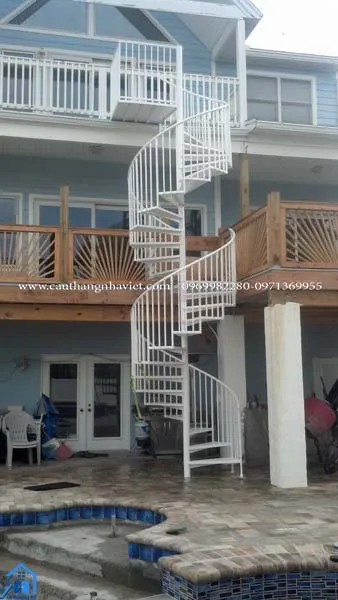 Cầu thang xoắn ốc ngoài trời dễ dàng vệ sinh và bảo trì
