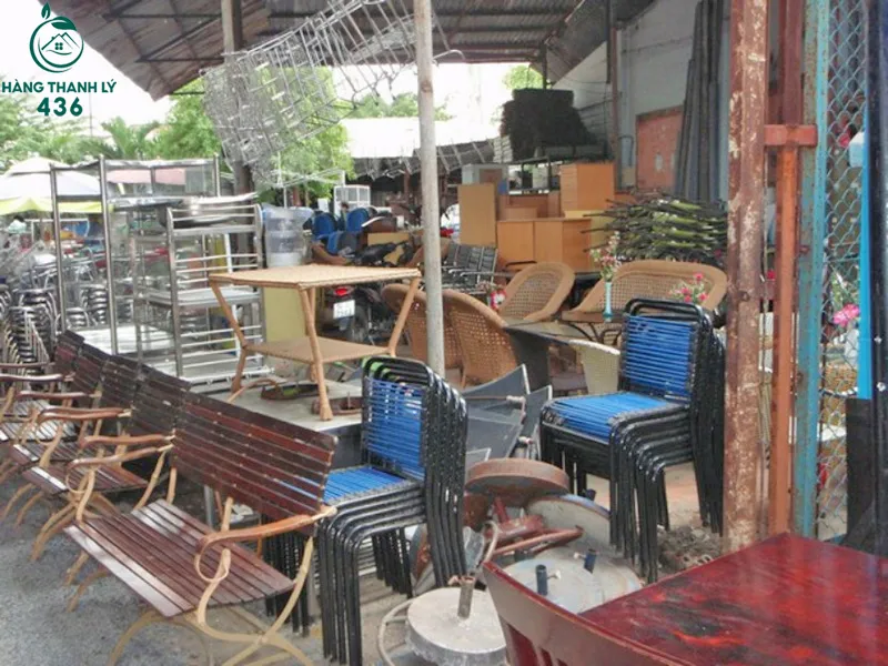Khu vực đồ cũ tại Chợ Mua Bán Đồ Cũ Cần Thơ