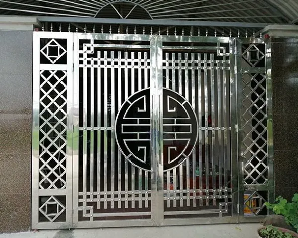 cổng inox 2 giữa cánh lớn 2 bìa cánh nhỏ