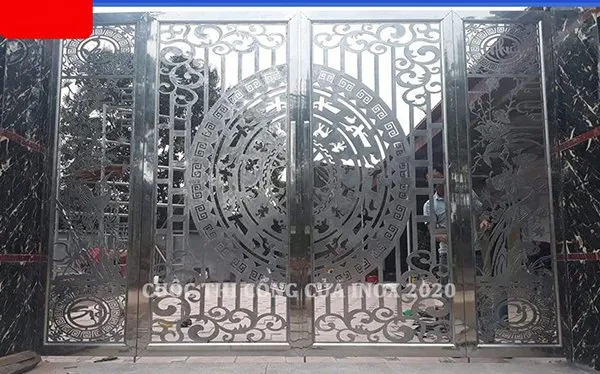 Cổng inox 4 cánh uy nghi, tráng lệ cho công trình lớn