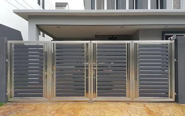 Mẫu cổng inox 4 cánh cao cấp với thiết kế độc đáo