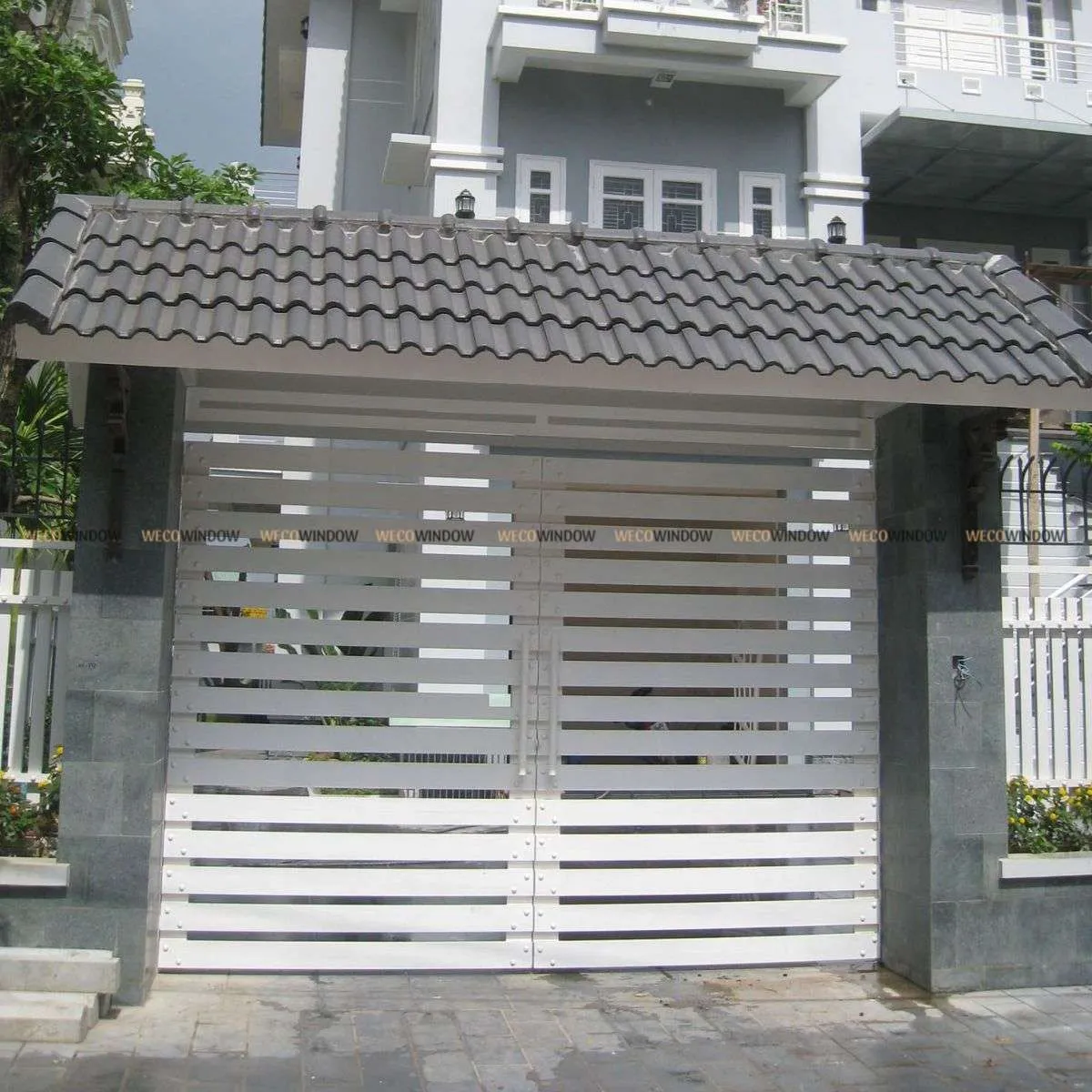 Mẫu cửa cổng sắt 2 cánh đẹp.