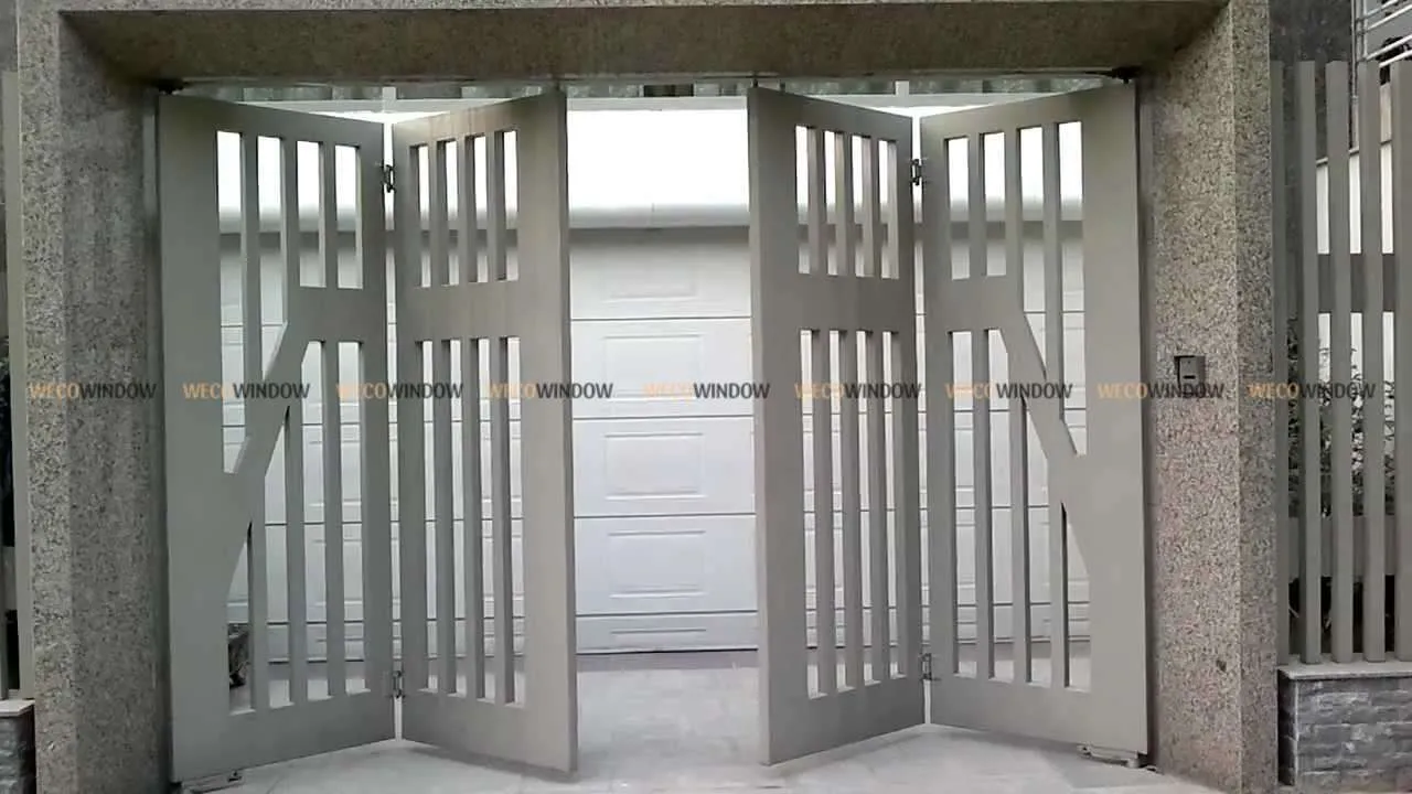 Mẫu cửa sắt 4 cánh xếp trượt.