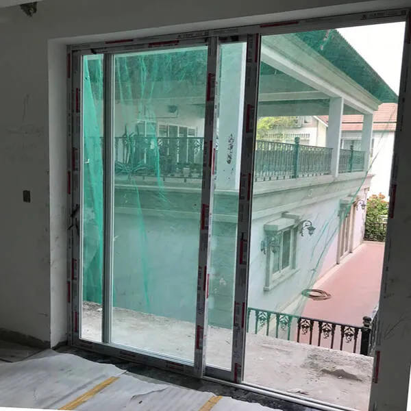 Thi công cửa mở trượt 2 cánh hệ 55 cho biệt thự