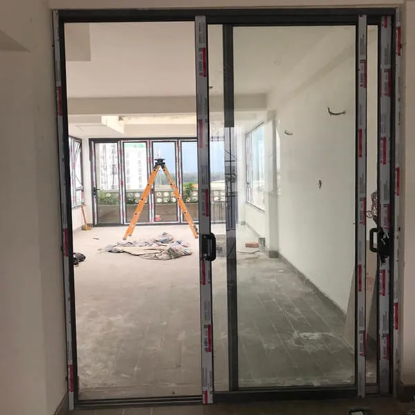 Cửa đi mở lùa hệ 55 tạo nên không gian rộng rãi