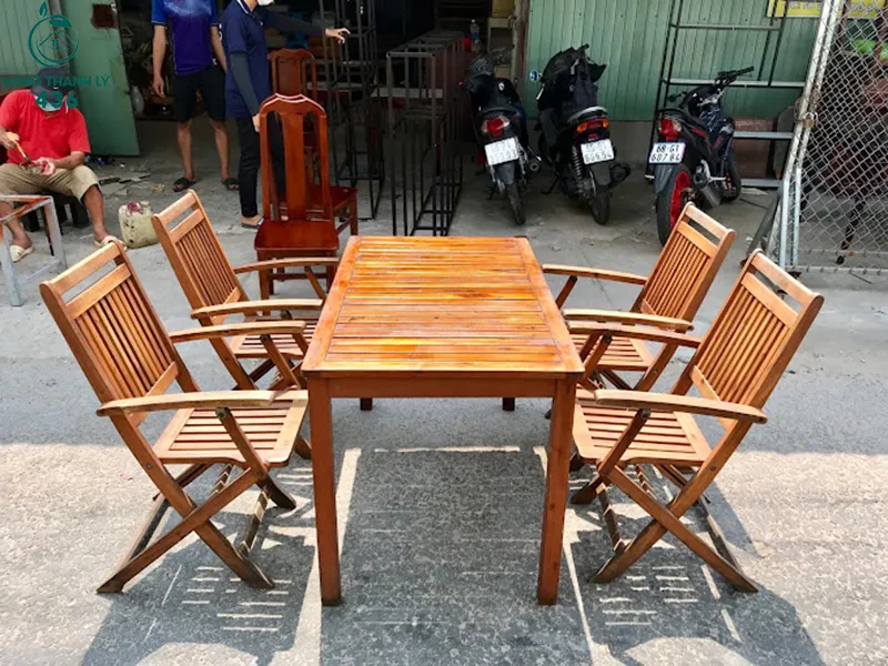Các sản phẩm đồ cũ tại cửa hàng Xuân Hoa Mai Cần Thơ