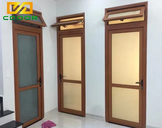 Cửa nhôm 1 cánh giả gỗ chia ô ngang kính đục