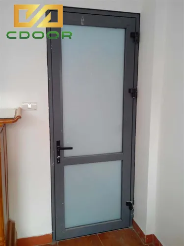 Cửa nhôm 1 cánh chia 2 ô ngang dùng kính mờ