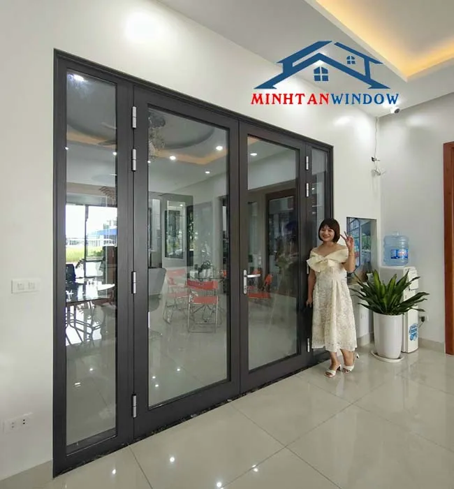 Mẫu cửa nhôm kính 4 cánh xếp trượt