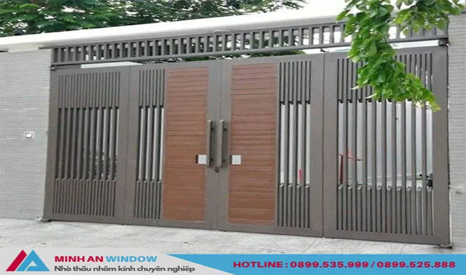 Mẫu Cửa cổng sắt 4 cánh mở quay cao cấp chất lượng phổ biến