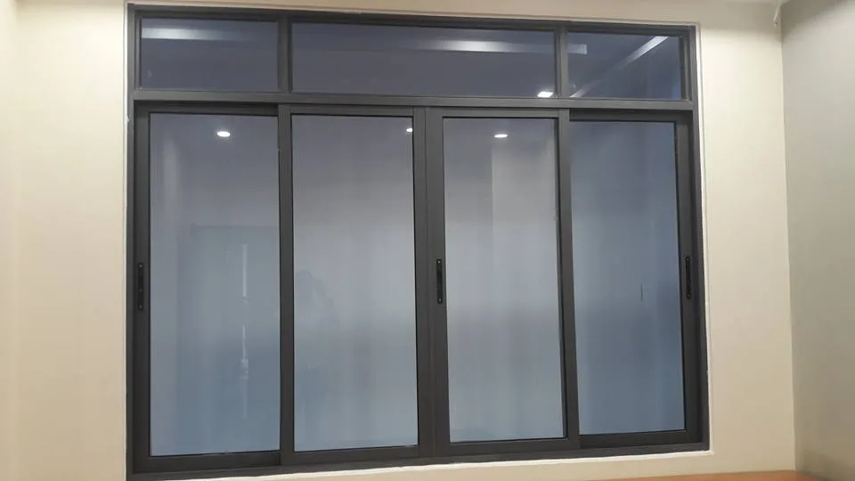 Cửa sổ nhôm kính 20
