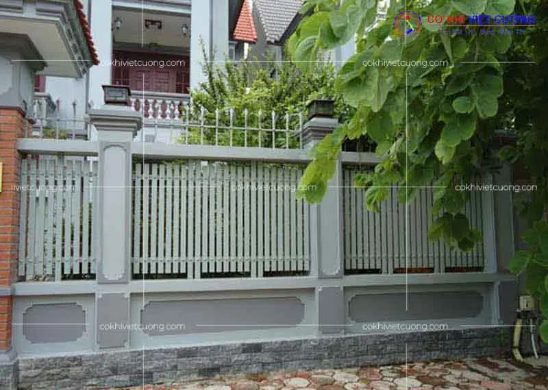 Hàng rào sắt hộp dạng song ngang