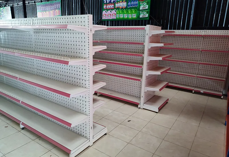 Mẫu kệ lưng tôn lỗ thanh lý bền chắc cho siêu thị mini