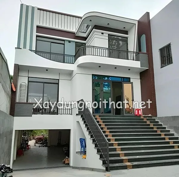 Mẫu lan can sắt đẹp thường thấy ở nhà phố