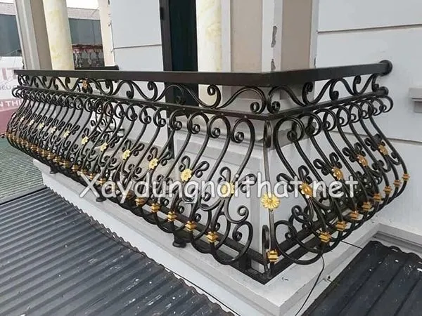 Một mẫu lan can sắt đẹp dành cho ban công
