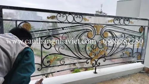 Mẫu lan can ban công sắt mỹ thuật đẹp nhất năm 2020 số 50