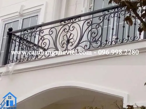 Mẫu lan can sắt mỹ thuật số 40 họa tiết mềm mại tạo sự tinh tế cho không gian