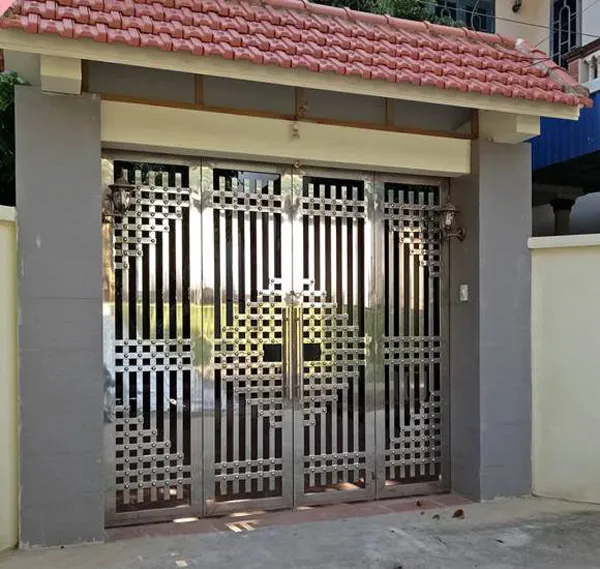 Mẫu cổng inox 4 cánh đẹp cho nhà biệt thự