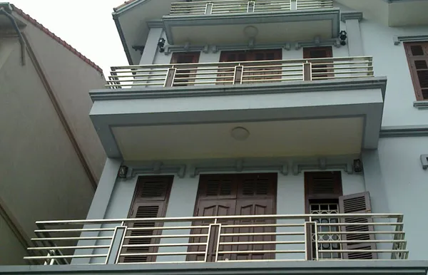 Lan can inox 304 đẹp cho nhà phố