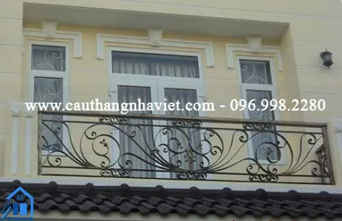 Lan can sắt mỹ thuật dễ dàng uốn cong theo bản vẽ, mang đến tỉnh thẩm mỹ cao