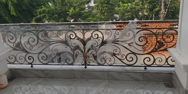 lan can sắt mỹ thuật tân cổ điển