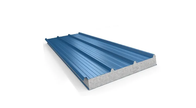 Các tấm tôn xốp nhiều màu sắc được xếp chồng lên nhau, liên quan đến giá và các loại tôn xốp.