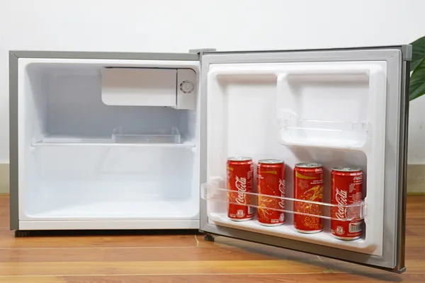Lưu ý khi chọn mua tủ lạnh giá rẻ dưới 1 triệu, cân nhắc cả tủ lạnh cũ và mini mới