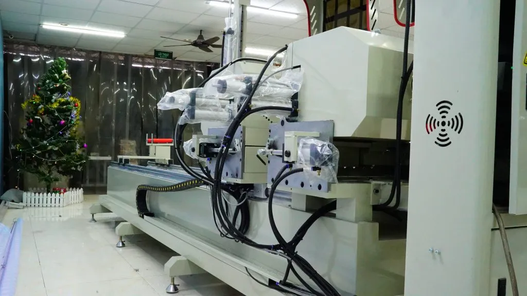 Pittong chuyển góc đẩy ngang