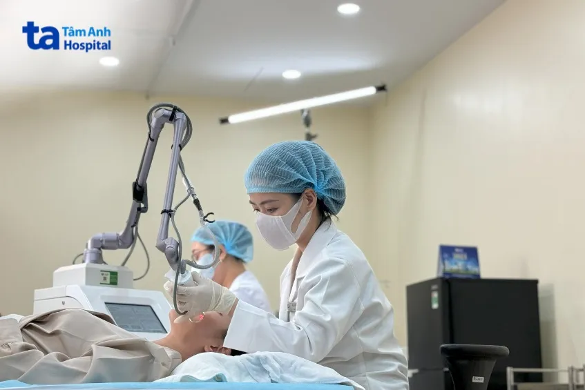 Hình ảnh máy laser CO2 Fractional