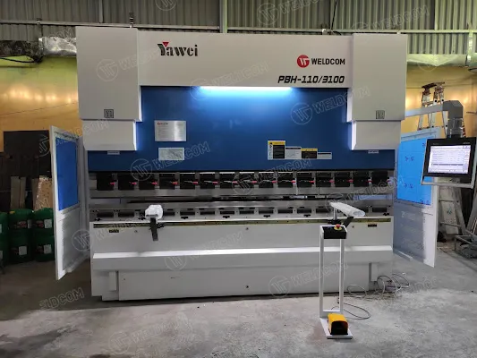 Máy chấn tôn thủy lực
