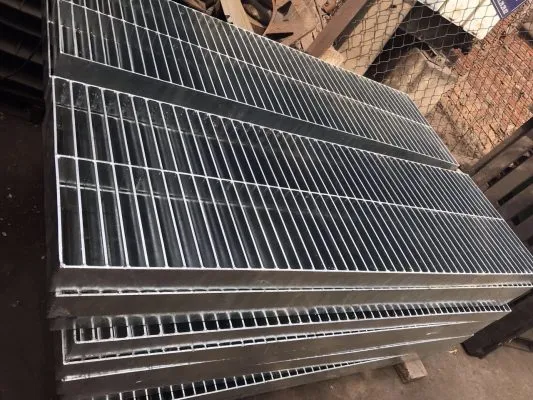 Ví dụ về tấm sàn grating