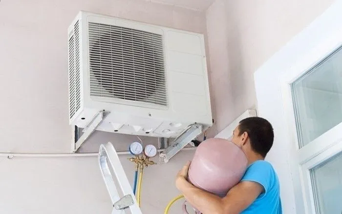 Bao lâu cần bơm gas máy lạnh 1 lần?