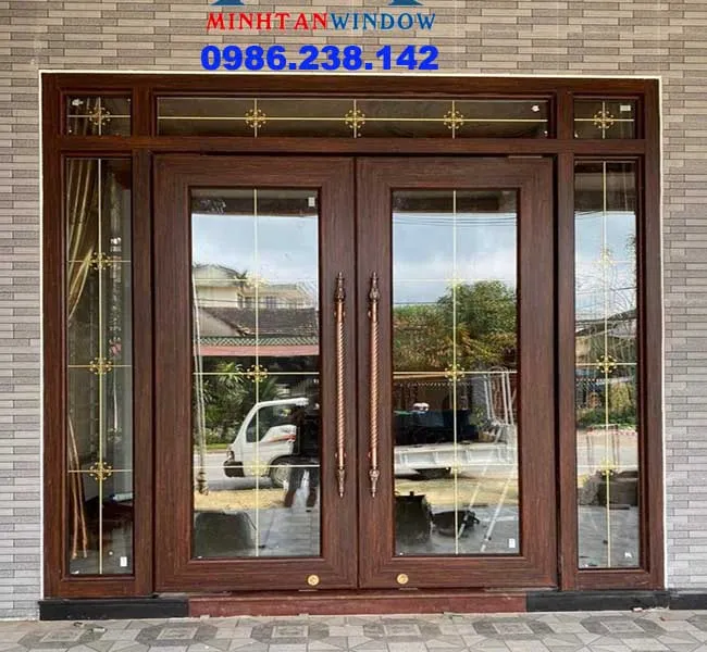 Tham khảo ý kiến chuyên gia khi chọn cửa