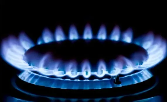 Khách hàng nhận bình gas Petrolimex chính hãng tại nhà, dịch vụ giao gas gần đây tiện lợi