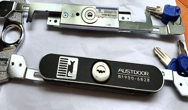 mat-truoc-khoa-ngang-austdoor-kh2-01